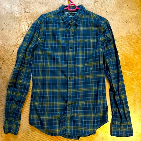Banana Republic button-down shirt. - Picture 1 of 2